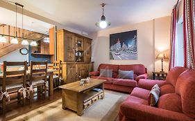 Casa Garona By Seamount Rentals
